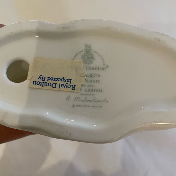 Royal Doulton “Chicks” figurine with original box - Picture 4 of 6